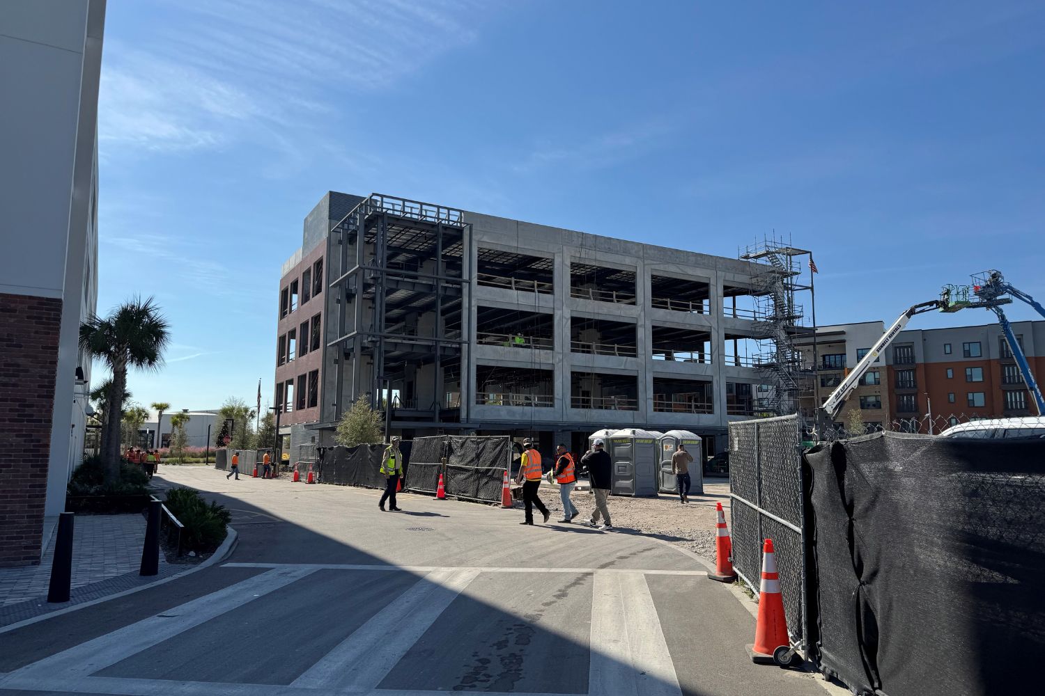 bbm-structural-dr-phillps-topping-out-2